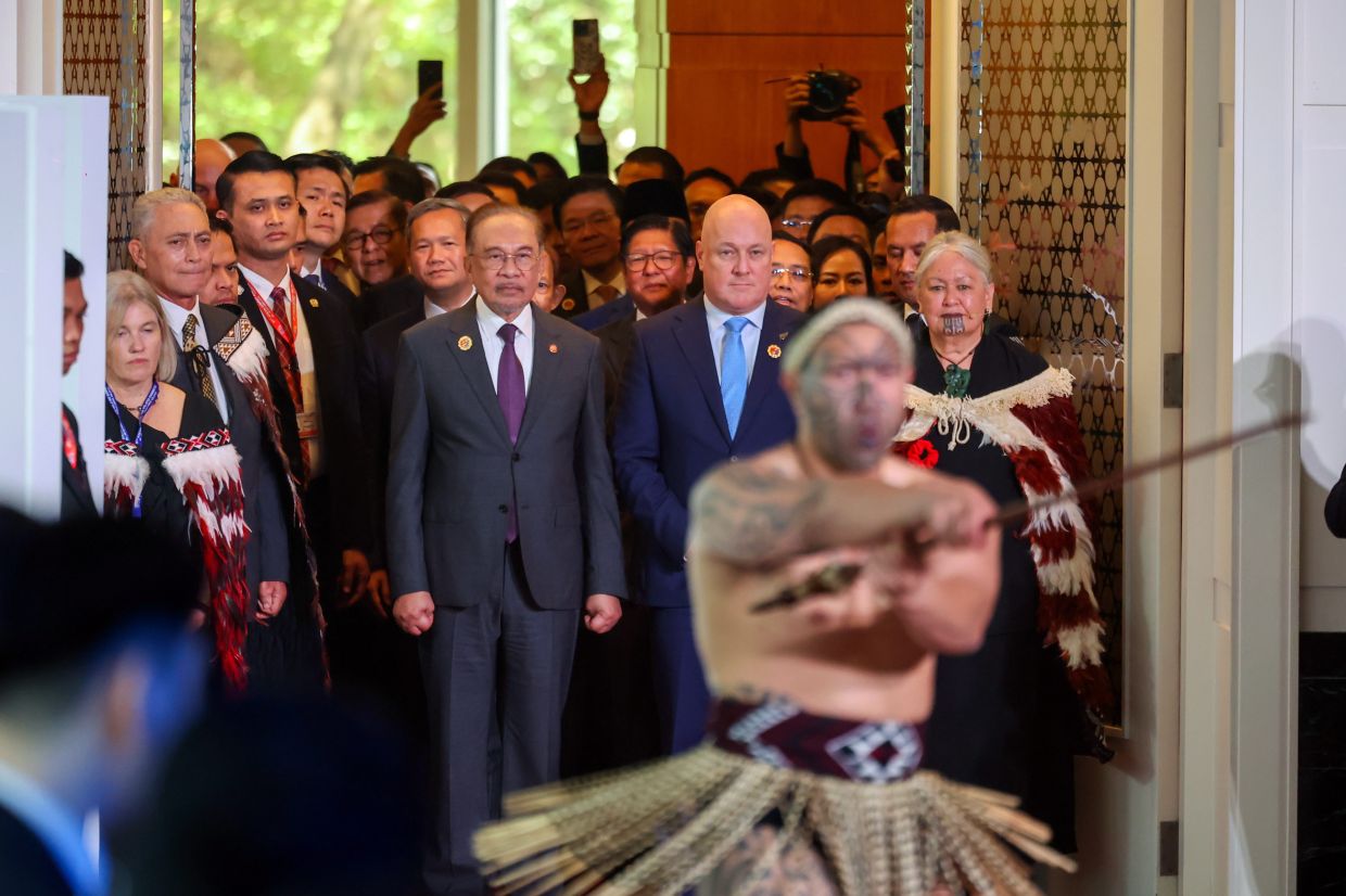 Haka performance for Anwar at NZ-Asean 50th anniversary lunch