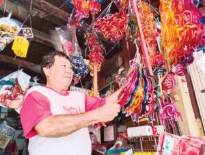 Hasil tanglung lebih moden elak perniagaan berkubur