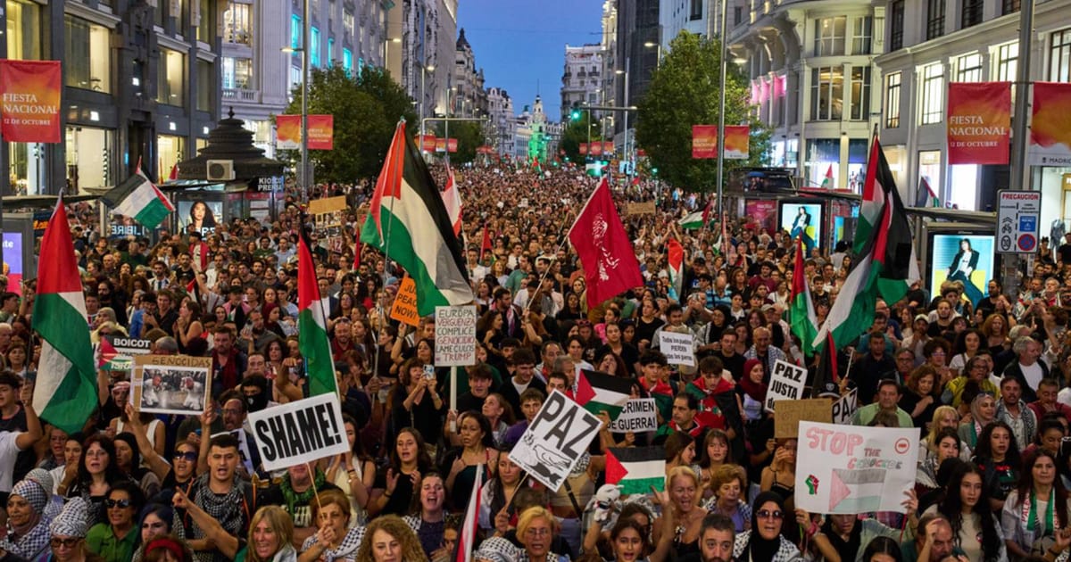 Hundreds of thousands turn out at pro-Palestinian marches in Europe