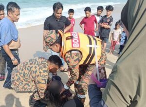 Ibu, anak saudara lemas di Pantai Penunjuk Kijal
