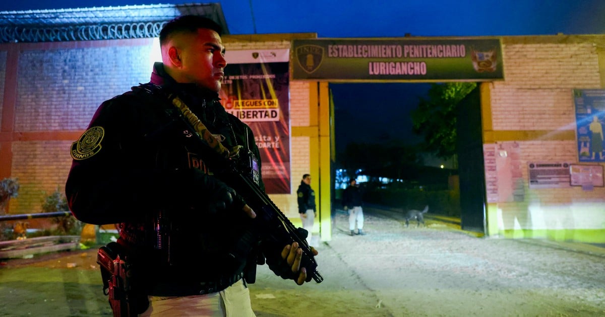 In extortion-plagued Peru, driving a bus can be deadly