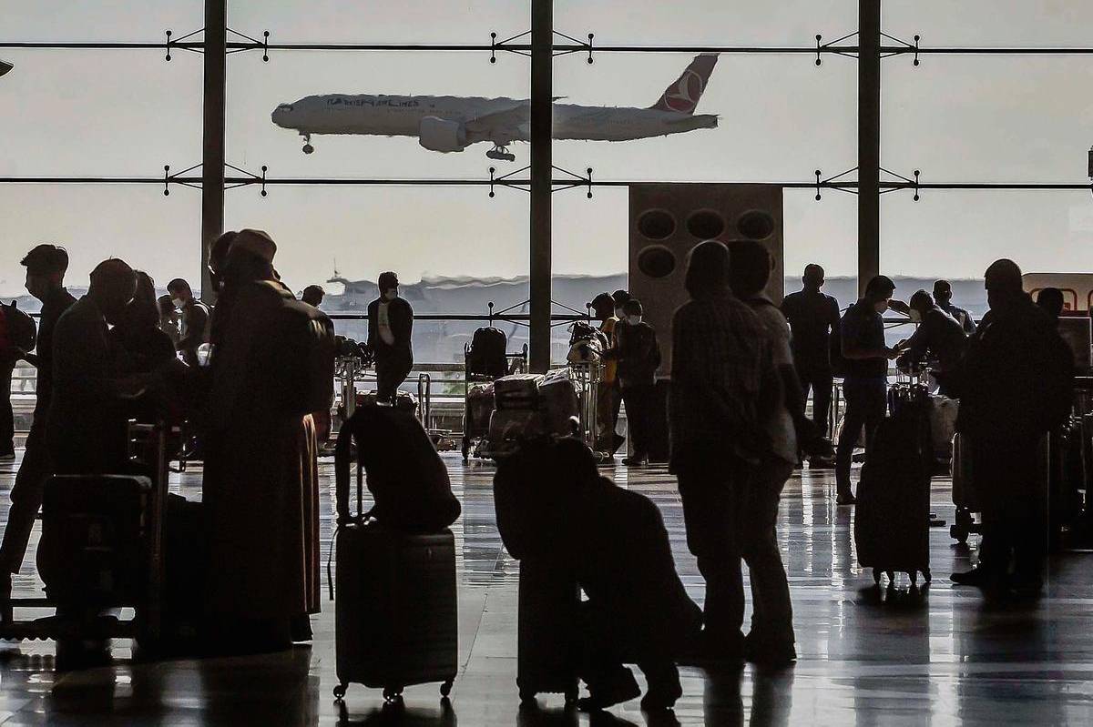 India introduces online arrival card for foreign visitors to ease immigration