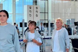 Israel deports Greta Thunberg and 170 other activists to Greece and Slovakia