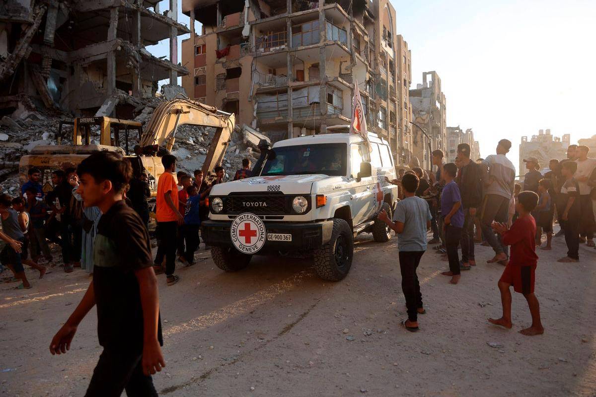 Israel returns 15 Palestinian bodies to Gaza in prisoner exchange