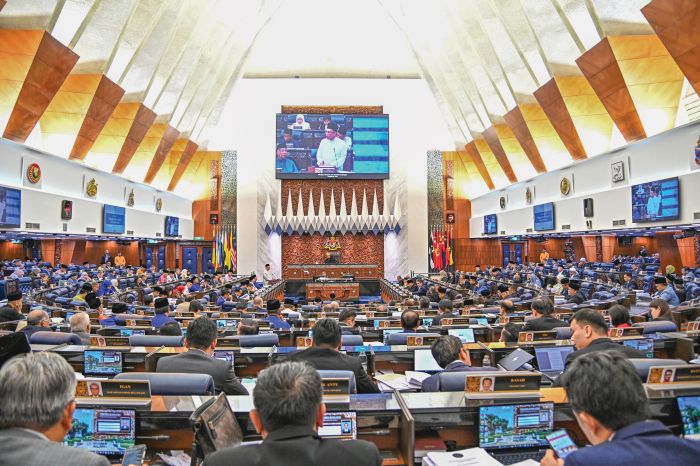 Isu penyalahgunaan AI, keciciran murid antara tumpuan Dewan Rakyat