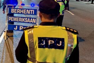 JPJ uncovers illegal tourist transport network, seizes 10 vehicles