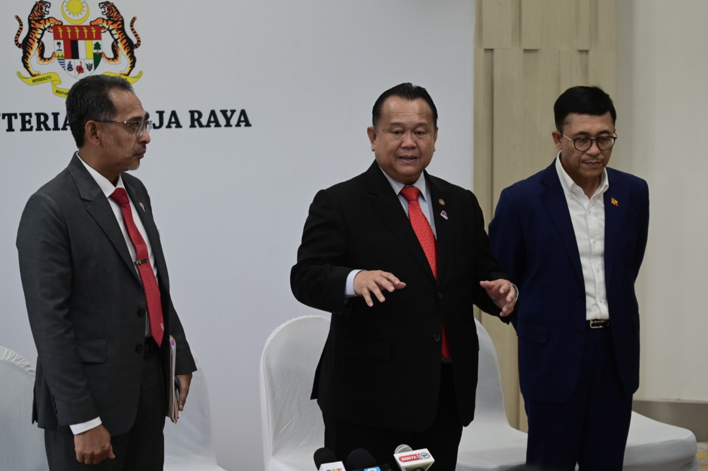 Jangan buat spekulasi isu pengambilan tanah Kg. Jawa