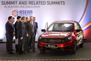 Jangan tunduk kepada kuasa luar