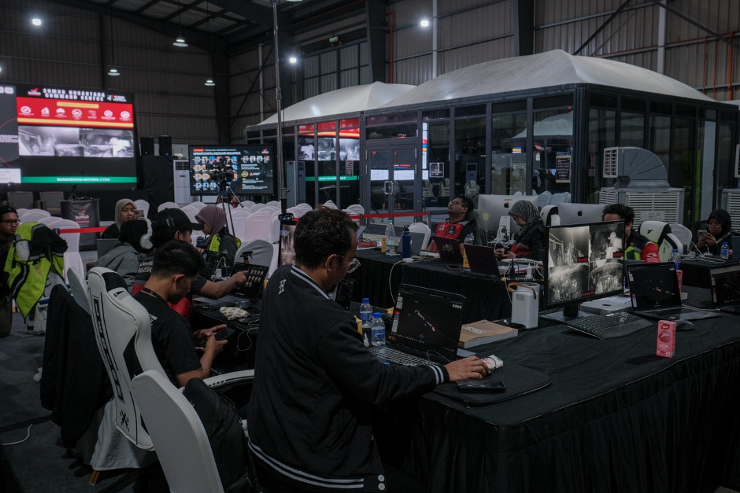 Kapal All In dari Barcelona pertama masuk zon merah 2