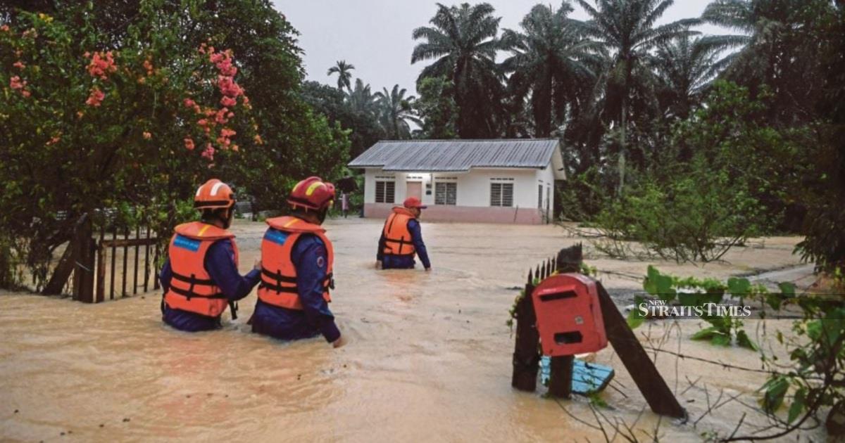 Kedah floods worsen, more evacuated as water rises in Pokok Sena, Baling