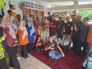 Kunjungan muhibah setiap tahun santuni peneroka kaum India di Felda Wilayah Jengka sempena Deepavali