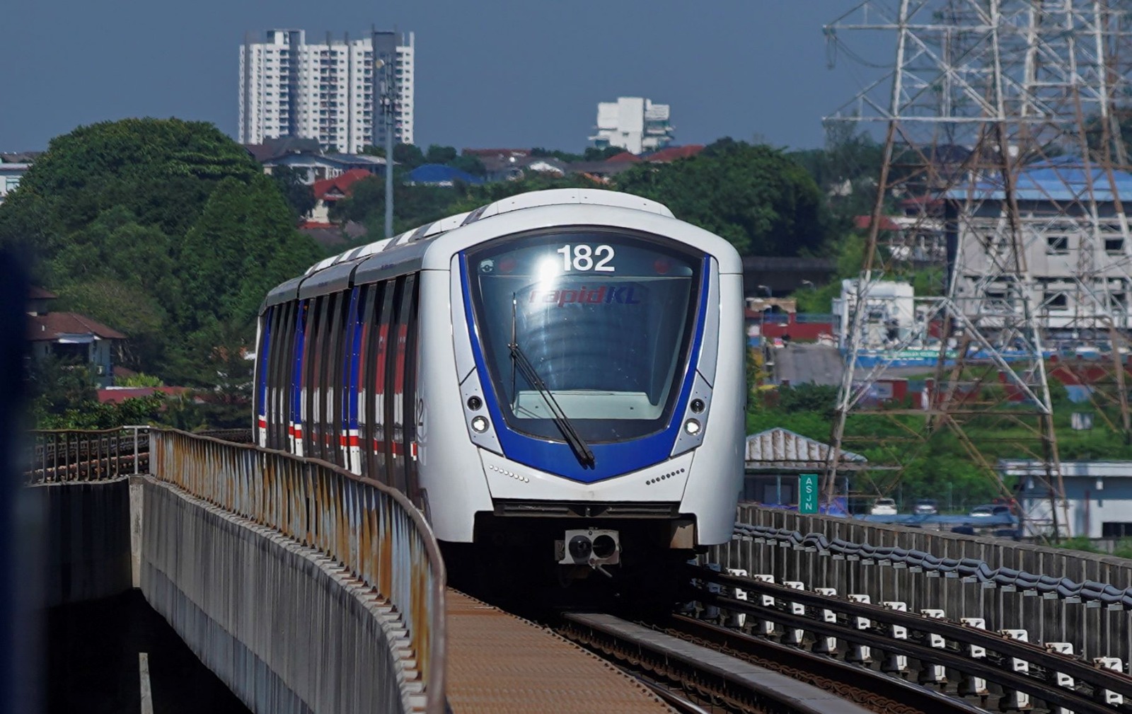 LRT Ampang-Sri Petaling alami gangguan teknikal