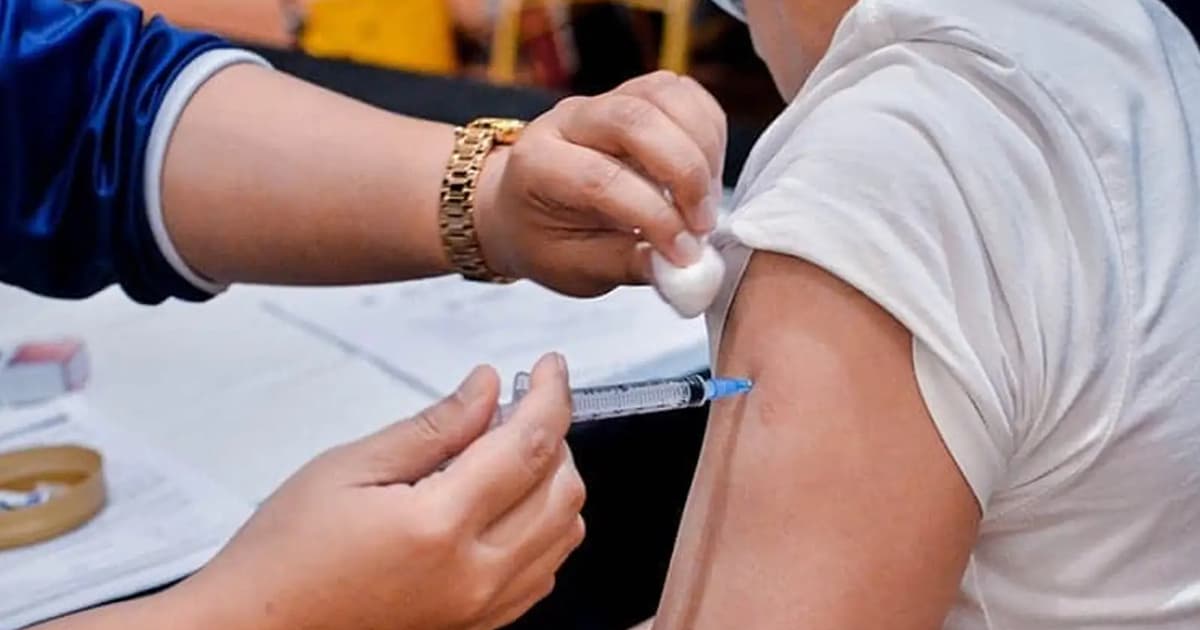 Let trained pharmacists administer vaccines, NGO says amid flu surge
