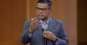 Lodge police reports over MyKad misuse, SARA recipients told