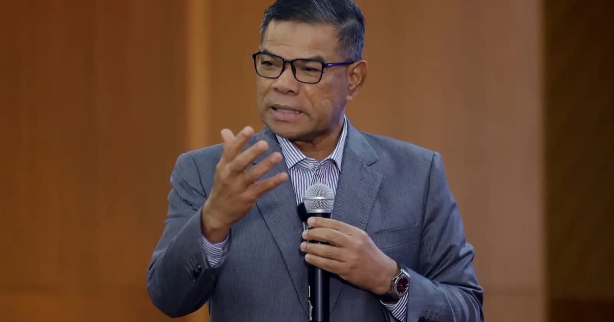 Lodge police reports over MyKad misuse, SARA recipients told