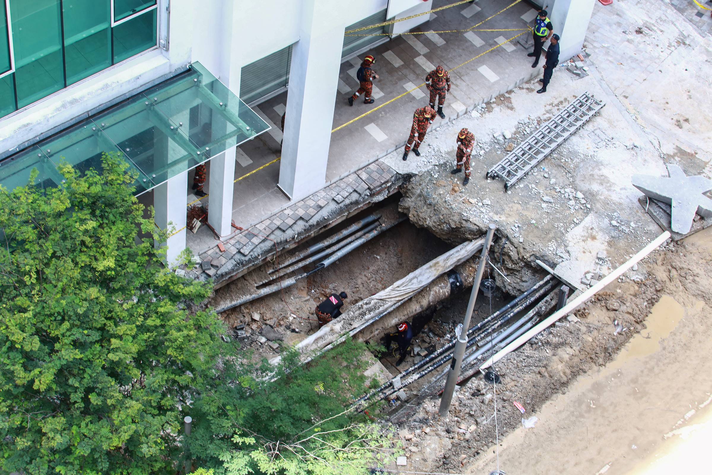 Lubang benam Jalan Masjid India berpunca paip pembetungan reput, bukan batu kapur