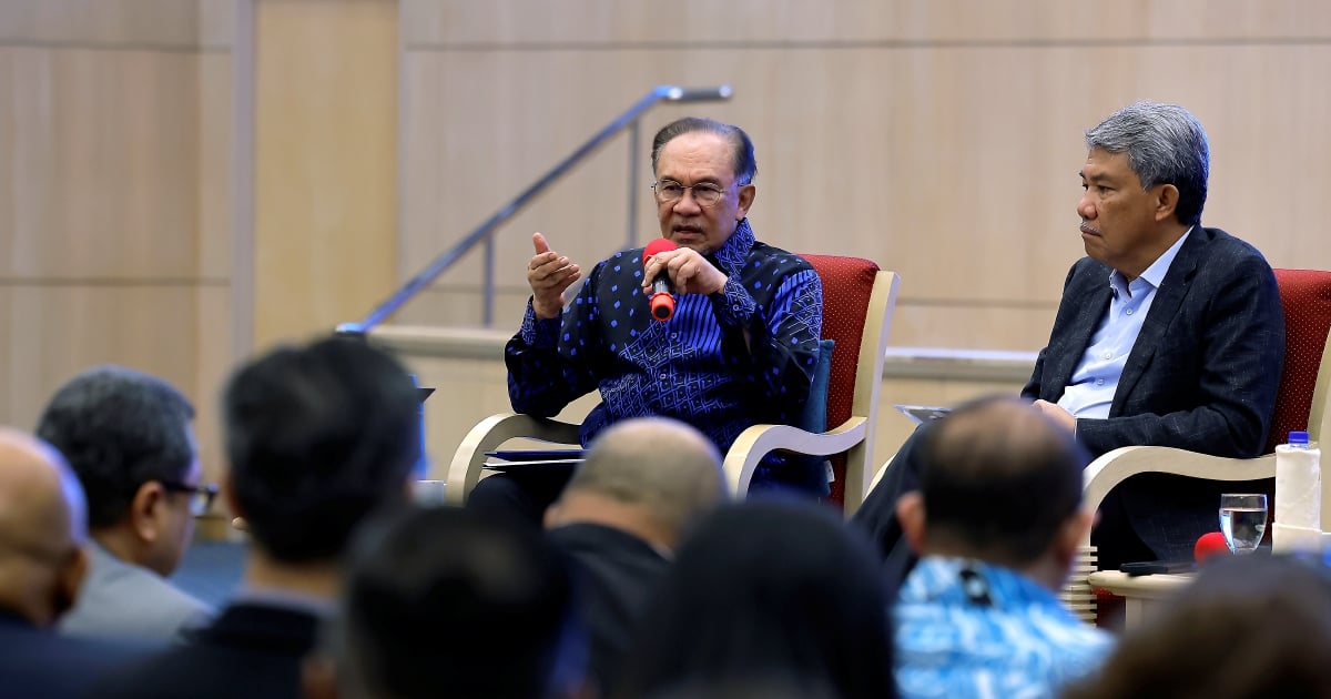 Malaysia strengthens cooperation with trading partners without compromising national interests