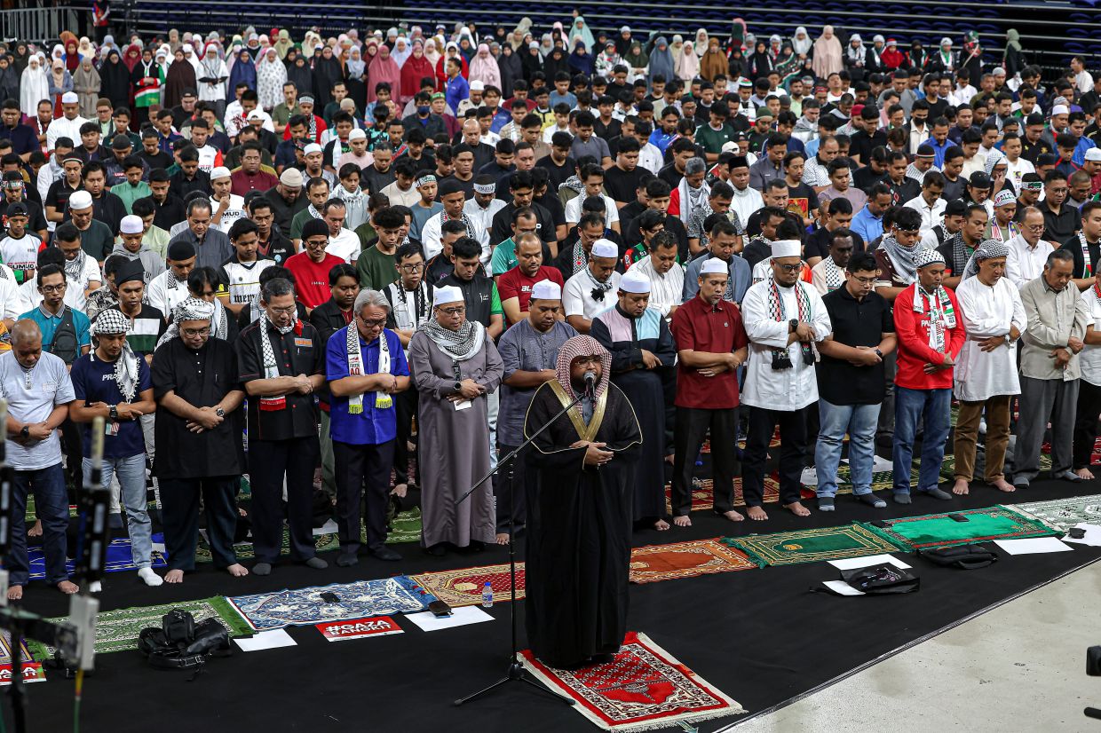 Malaysians flood Axiata Arena in solidarity with Gaza