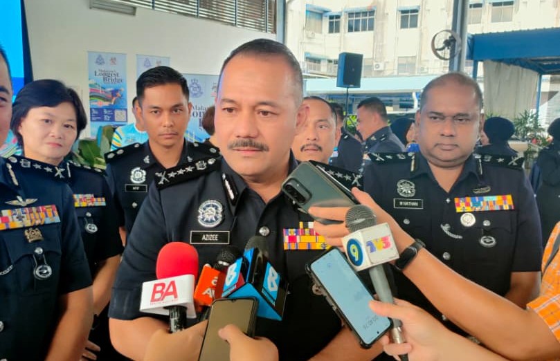 Mayat dalam beg pakaian: Polis rakam keterangan tiga individu