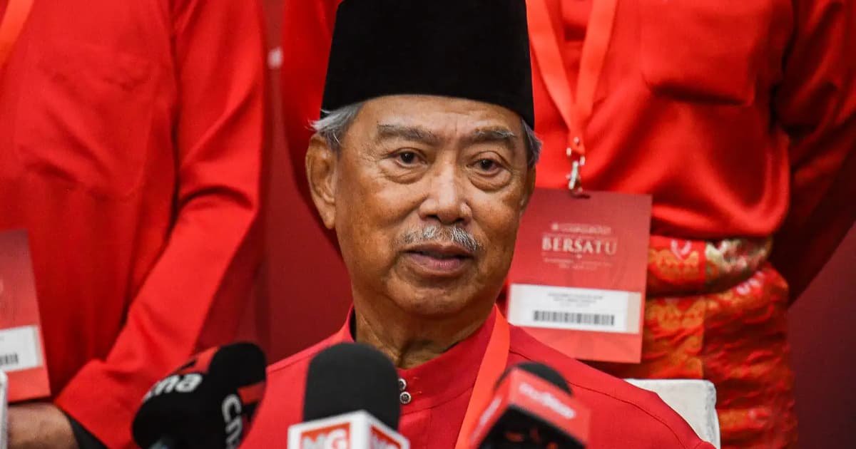 Muhyiddin calls for calm after Azmin-Wan Saiful row