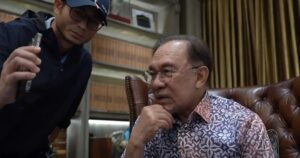 Netizens hail Anwar’s diplomacy in freeing Malaysian flotilla volunteers