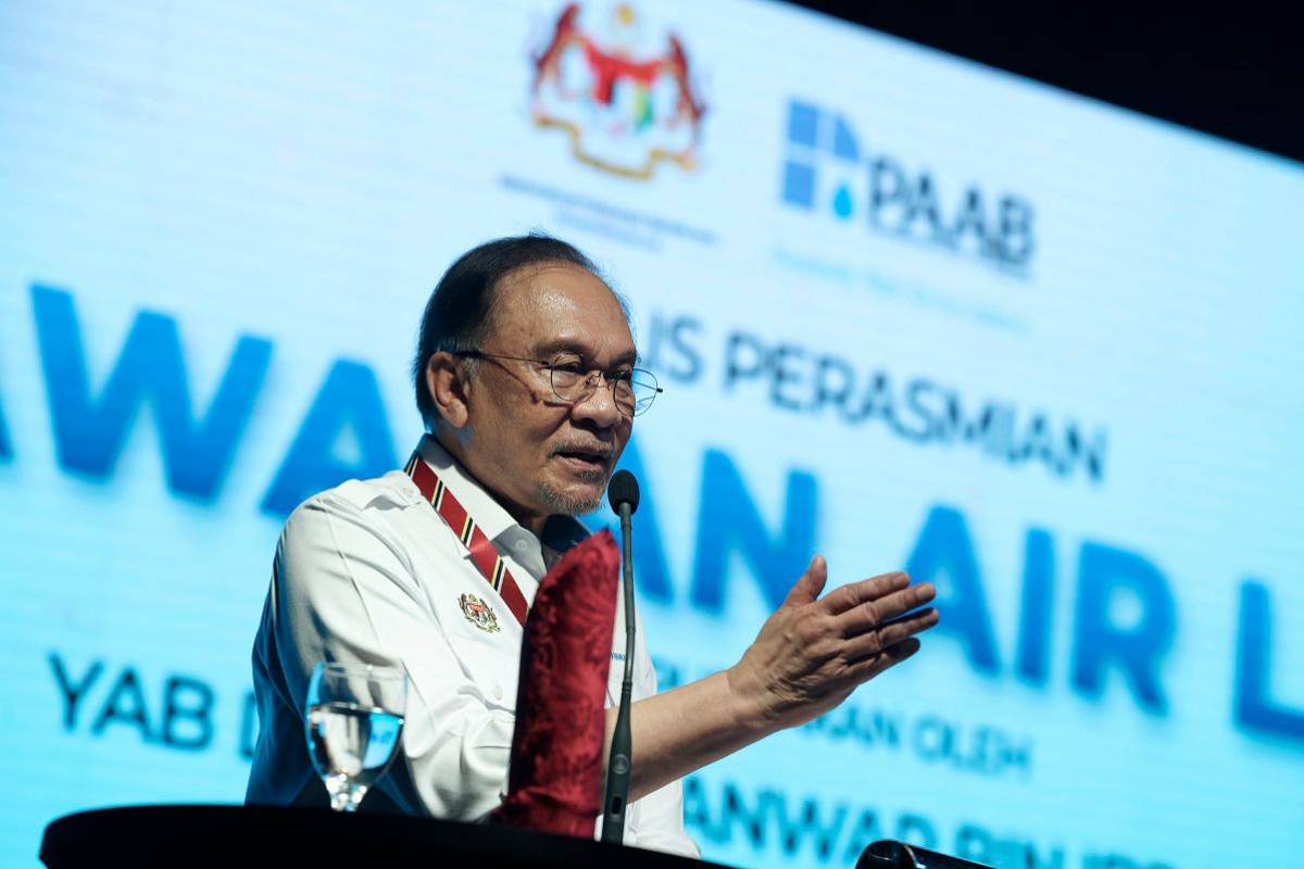 No alcohol at govt functions, says Anwar