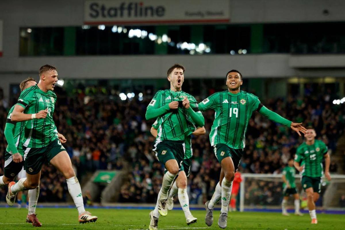 Northern Ireland stun Slovakia in 2-0 win