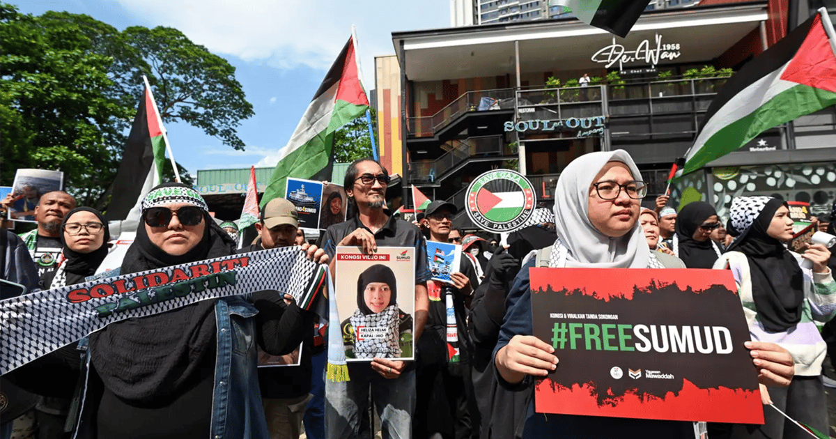Obey the law, minister tells anti-Israel protesters