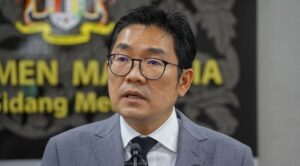 PARLIMEN: Tempatkan pegawai SPRM di bahagian perolehan kerajaan