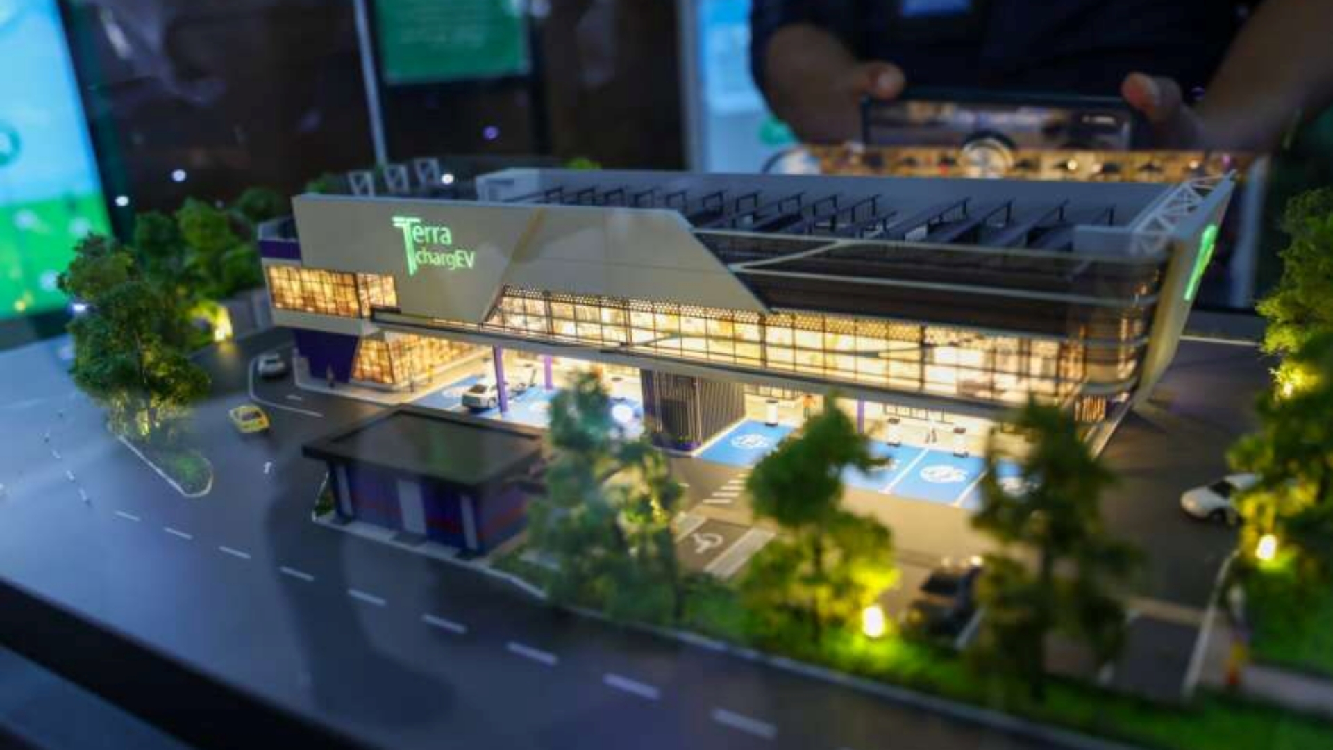 Plus Highway EV Charging Hub