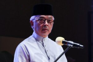 Pahang Sultan decrees houses must be quality built and on schedule