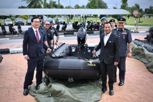 Paskau terima tujuh bot JE-470 dari kerajaan Jepun