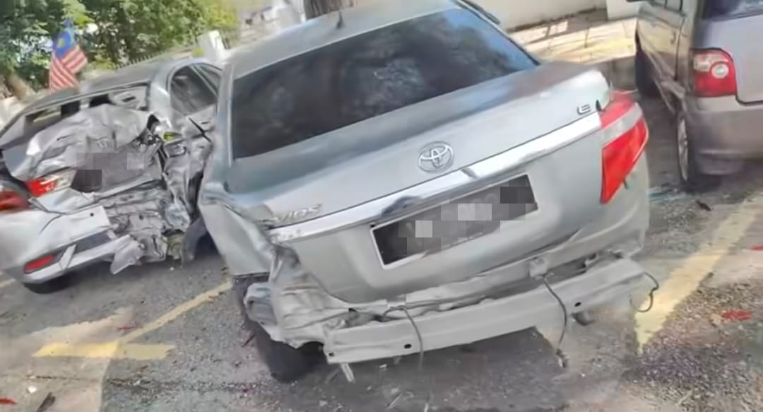 Pemandu van rempuh enam kereta di Stesen KTM Ipoh serah diri