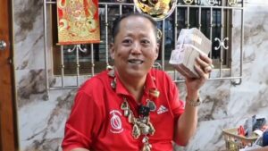 Pemilik gudang durian tawar RM3,898 upah pukul perempuan simpanan anak