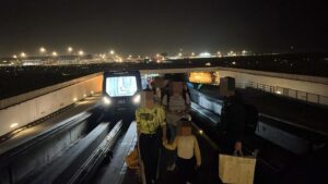 Perkhidmatan Aerotrain Tergendala Lagi Sehingga Penumpang Terpaksa Jalan Kaki