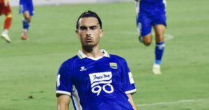 Persib power past Selangor to stay top of ACL2 group