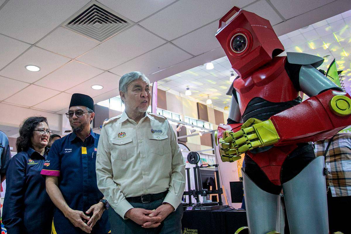 Peruntukan RM7.9 bilion untuk TVET lahirkan tenaga mahir tempatan