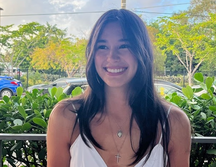 Pintu gagal dibuka, pelajar kolej rentung dalam Tesla Cybertruck