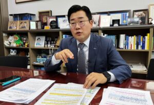 Police seek to detain most South Koreans returned from Cambodia over online scams