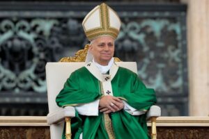 Pope Leo, after Trump critique, urges Catholics to help immigrants