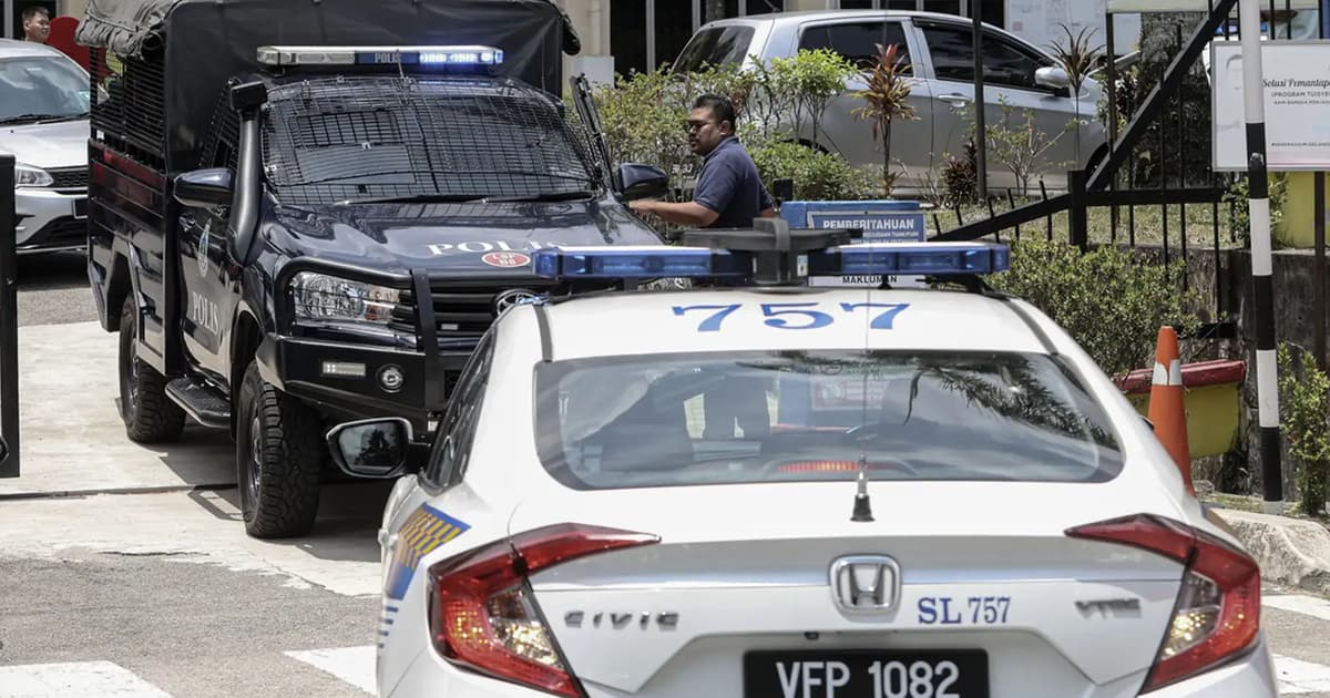 Pupils recount killer roaming school with knife in hand, blood on clothes