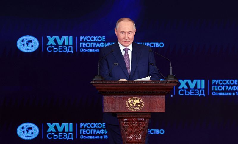 Putin says Russia will never bow to U.S. pressure