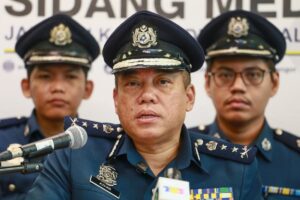 Reconditioned cars worth over RM3.34mil seized in Selangor