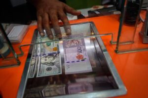 Ringgit rises against US dollar on shutdown and rate cut expectations