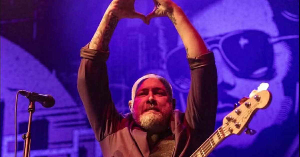 #SHOWBIZ: Limp Bizkit bassist Sam Rivers died at home under medical care