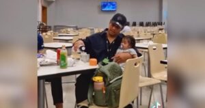 #SHOWBIZ: Viral video of Kamal Adli preparing milk for daughter draws praise