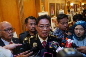 SPRM sahkan sudah rakam keterangan Jeffrey Kitingan – Azam Baki