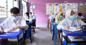School flu closures not solely based on case numbers, says Dzulkefly