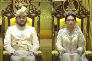 Selangor royal wedding: Bersanding ceremony takes place