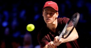 Sinner fights back to beat Zverev and claim second Vienna Open title